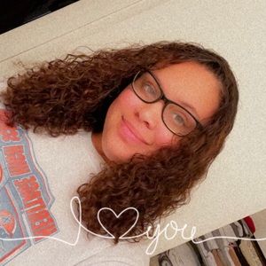 Meet your Posher, Desiree